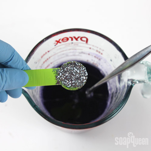 Violet Glitter Gradient Soap Tutorial - Soap Queen